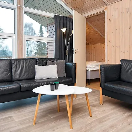 Kirsebaervaenget Iii Holiday home