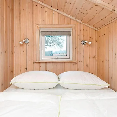 Kirsebaervaenget Iii Holiday home *