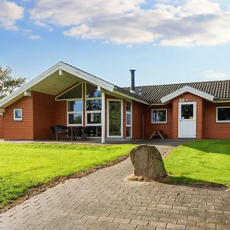Kirsebaervaenget Iii Holiday home