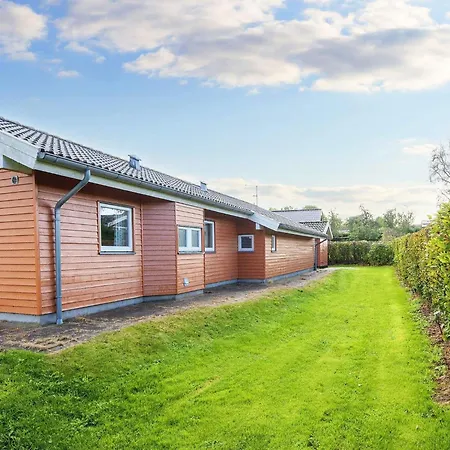 Kirsebaervaenget Iii Holiday home Hejls